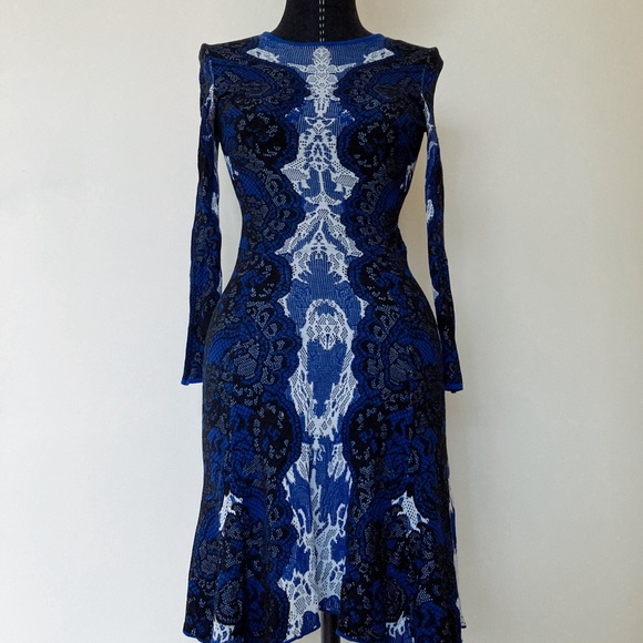 BCBG Maxazria Silk Blend Knitted Long Sleeve Dress - Picture 2 of 3